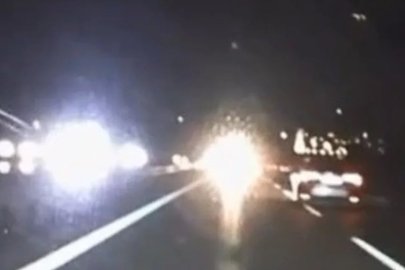 Bursa'da otobanda tersten gelen otomobil kazaya davetiye çıkardı