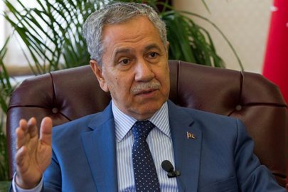 Bülent Arınç’tan basın özgürlüğü çıkışı: “Gazeteciler özgür olmalıdır”