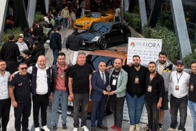 Bursa'da modifiye araçlar görücüye çıktı: "Modifiye suç değil, yaşam tarzımızdır"