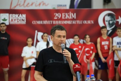 Osmangazi'de sporcular Cumhuriyet için ter döktü
