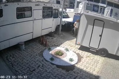 Bursa'da kiracı-mülk sahibi gerilimi: Kabloları kesti, karavanla girişi kapattı
