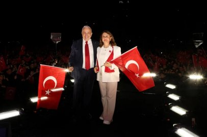 Nilüfer'de 29 Ekim coşkusu: Başkan Şadi Özdemir'den Cumhuriyet vurgusu