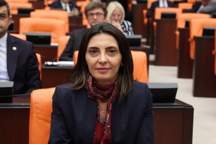 CHP’li Kayışoğlu: “Halk açken, şatafatlı toplantılara karşıyız”