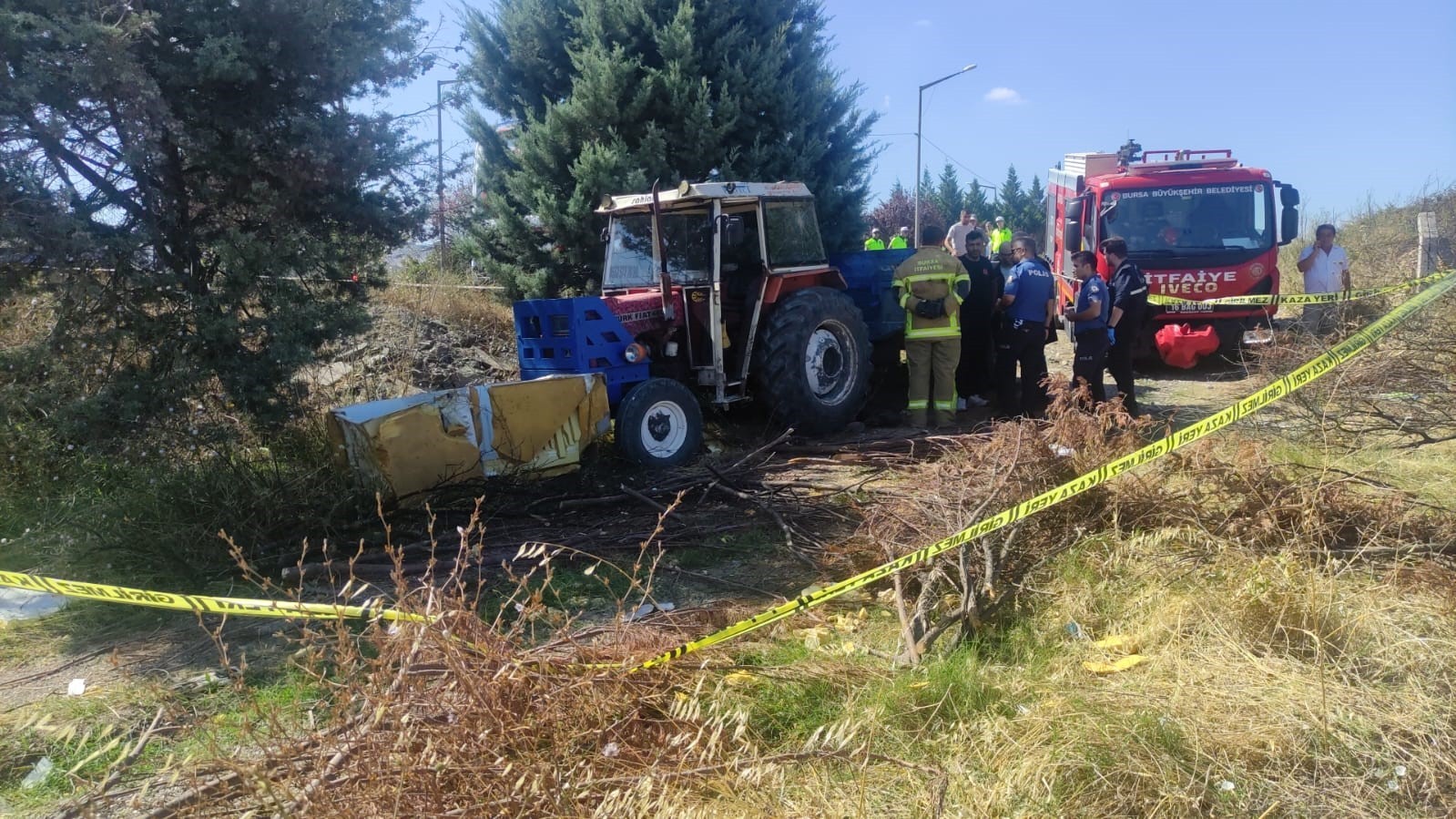 Bursa’da maden ocağından taş almaya gelen kişi traktörün altında kalarak hayatını kaybetti