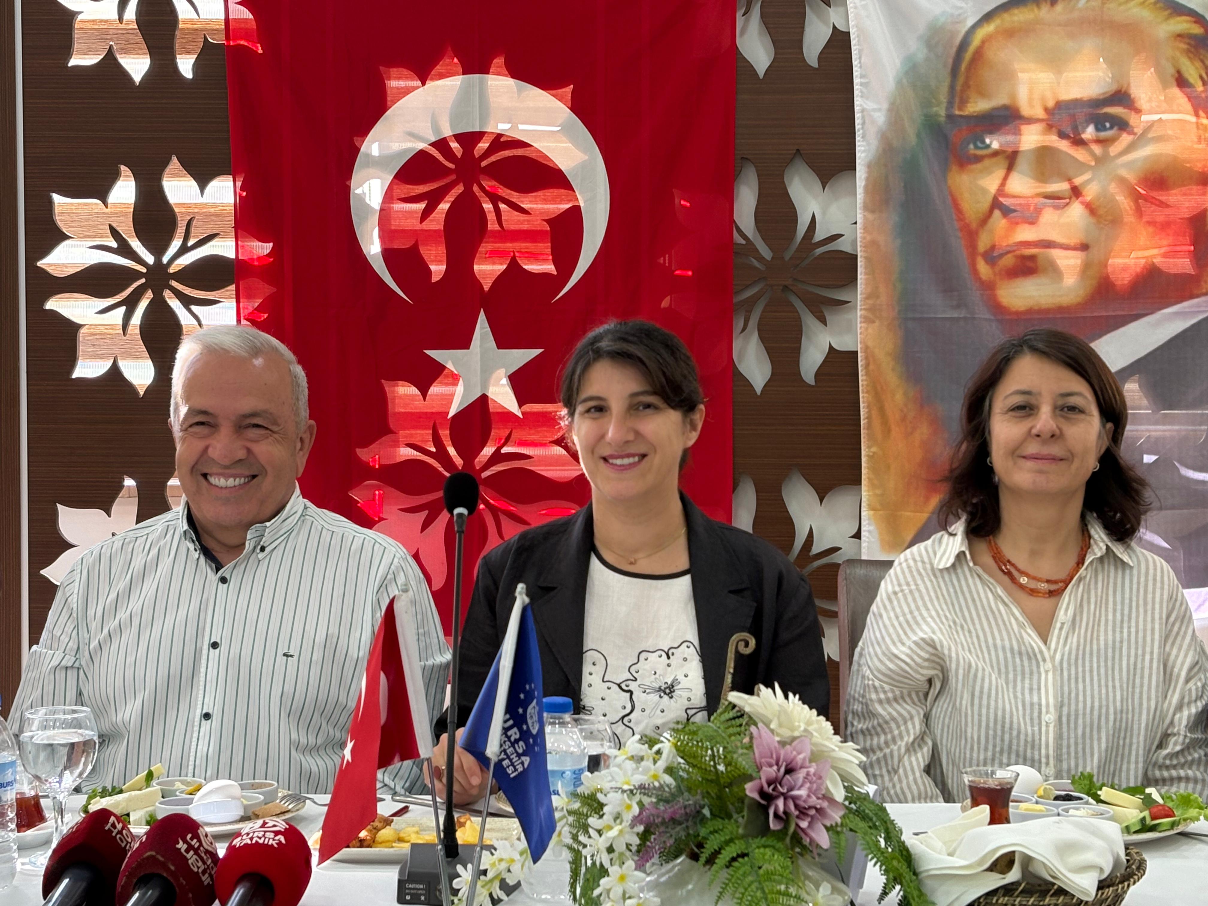 Bursa’da Hayvan Hakları Çalıştayı: Kısırlaştırma durdu, barınaklar krizde