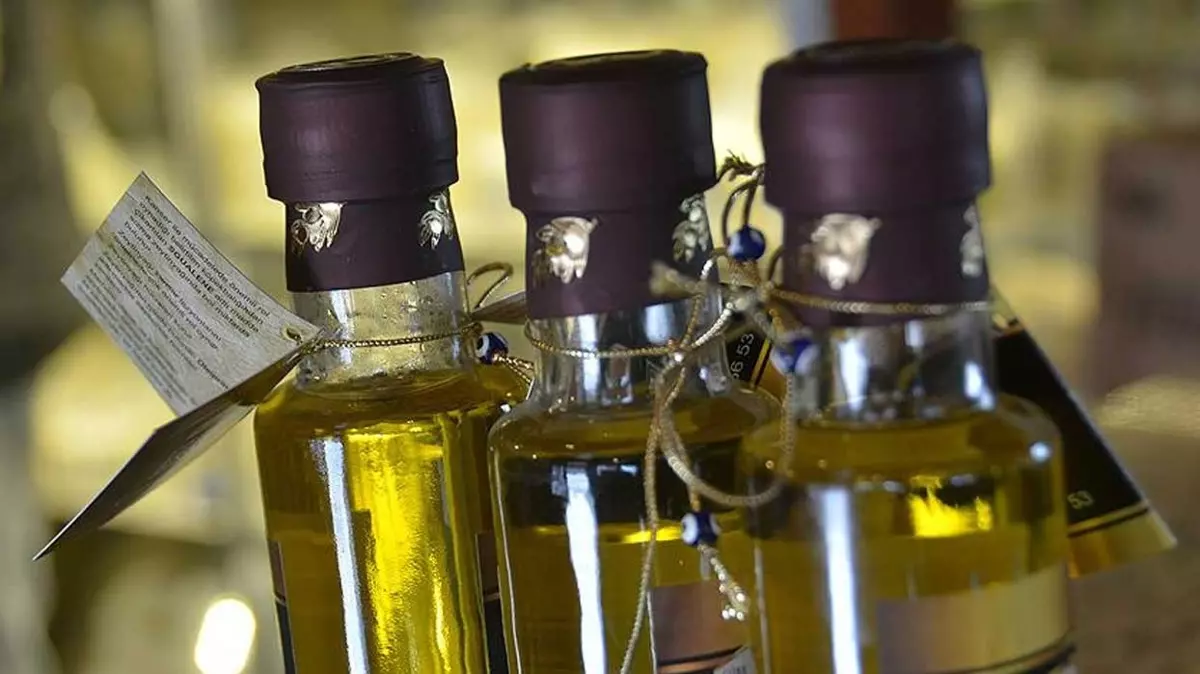 Bursa’da zeytinyağına tohum yağı karıştırıldığı tespit edildi