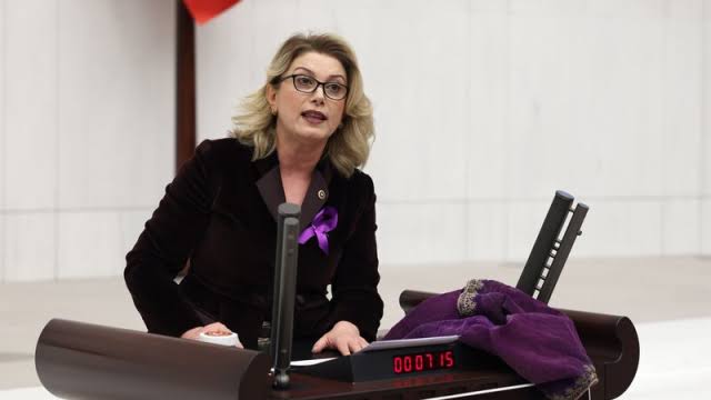 Bursa Milletvekili görevden alınmıştı: CHP’li Asu Kaya’dan açıklama