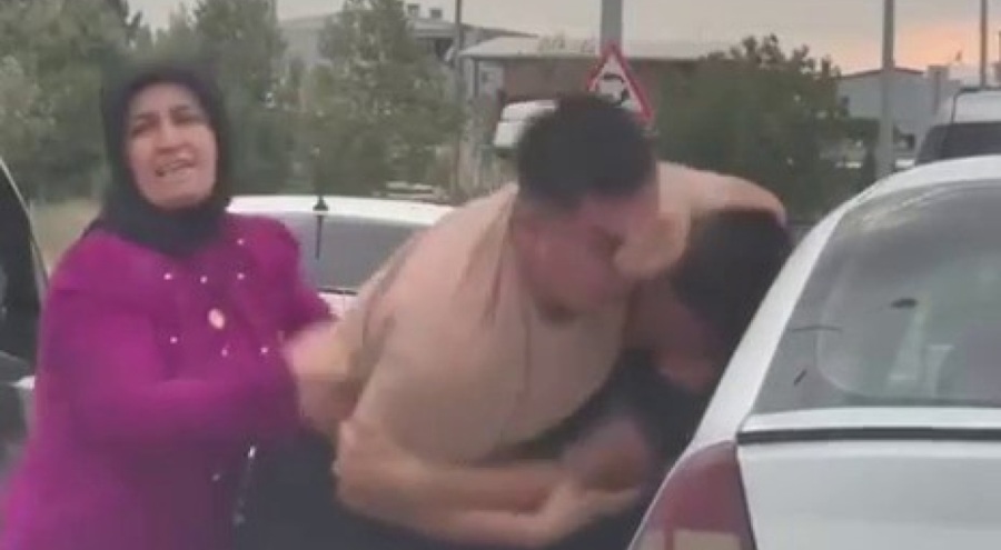 Bursa’da yol verme kavgası