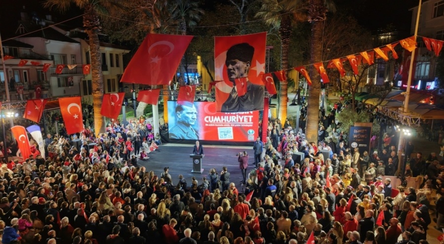 Mudanya’da coşkulu 29 Ekim kutlaması