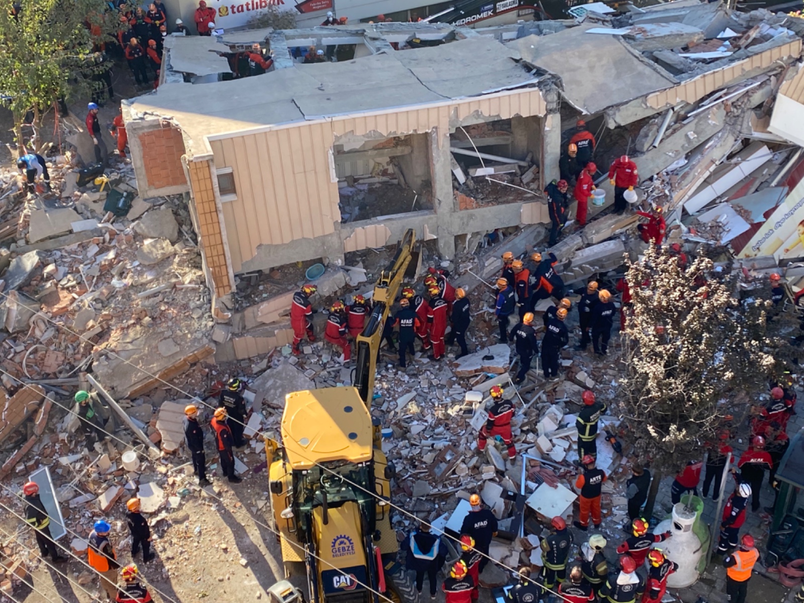 Gebze’de çöken bina: CİMER’e şikayet etti, 4 ay sora yanındaki bina yıkıldı