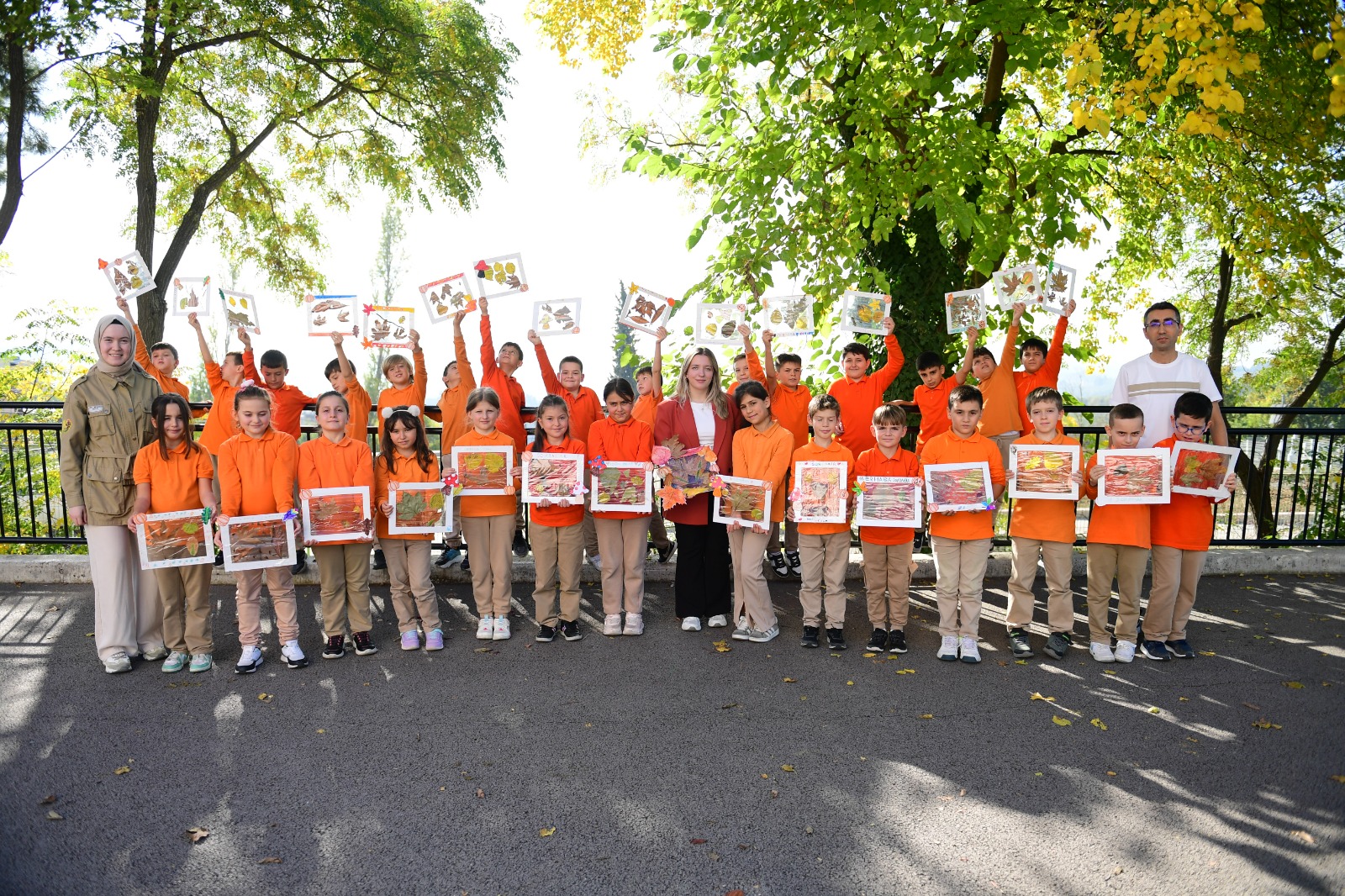 Sonbahar yaprakları Osmangazi’de sanata dönüştü