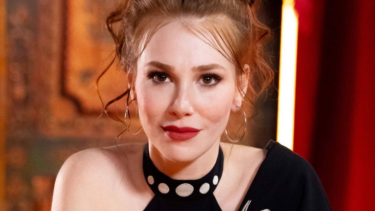 Elçin Sangu’dan İmamoğlu’na destek: “Bir insan hem hırsız hem casus olabilir mi?”